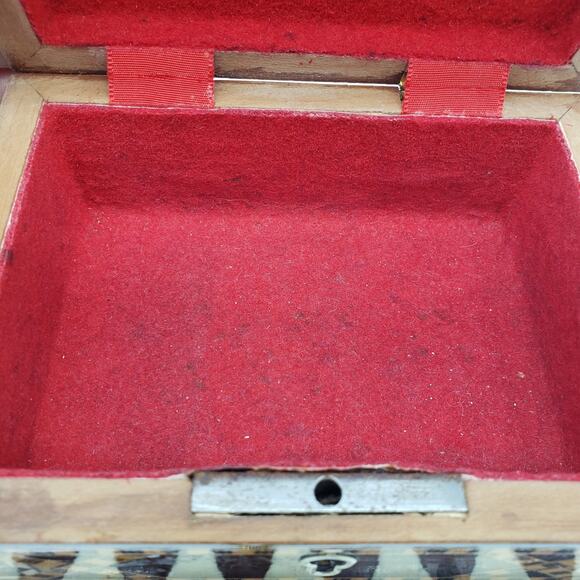VTG Locking Wood Marquetry Handmade Jewelry Trinket‎ Box Intricate Inlaid w/ Key - Picture 5 of 16
